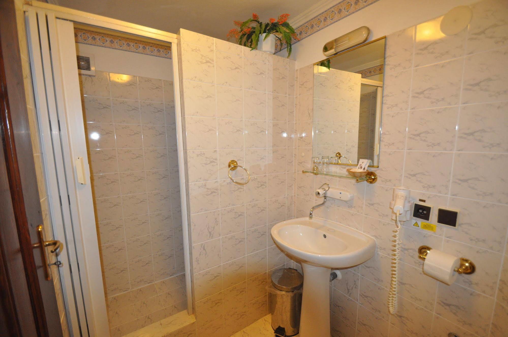 Garni -Hotel Barbakan Levoča Extérieur photo