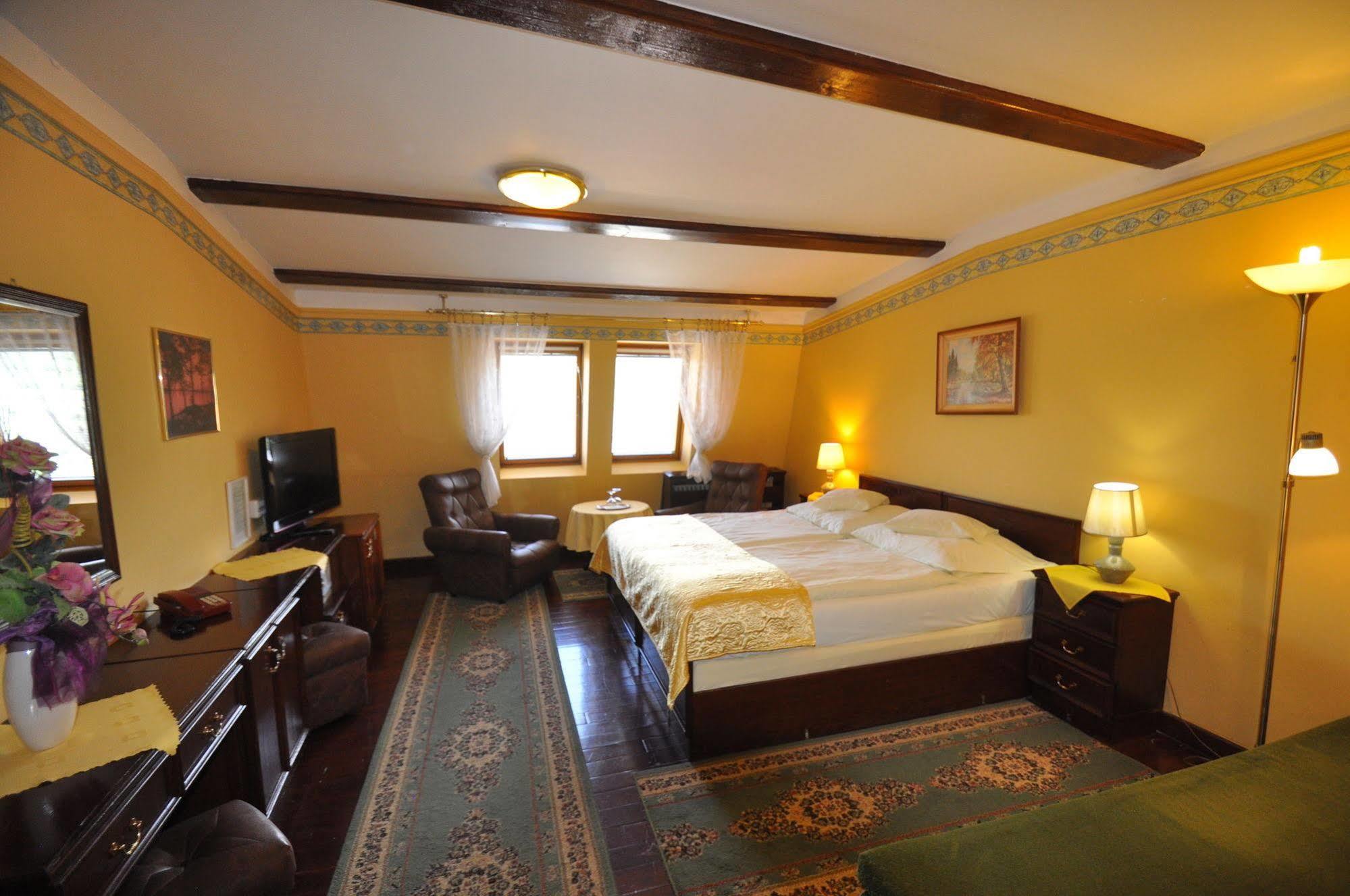 Garni -Hotel Barbakan Levoča Extérieur photo