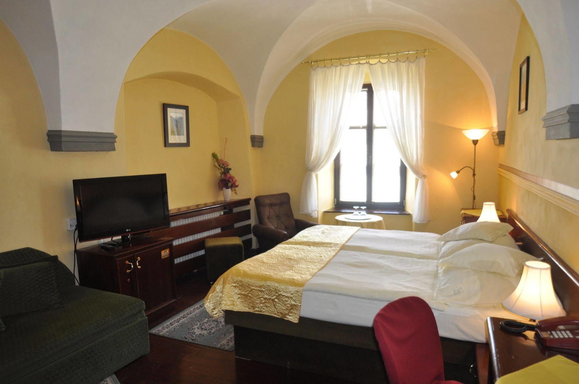 Garni -Hotel Barbakan Levoča Extérieur photo