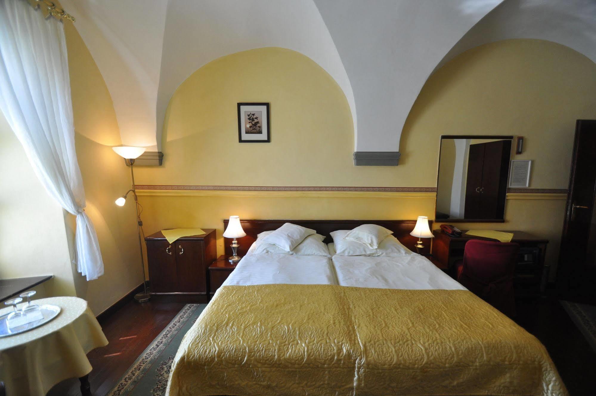 Garni -Hotel Barbakan Levoča Extérieur photo